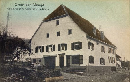 Ansichtskarte - _Adler_ mit ungeteerter Hauptstrasse - ©Dorfmuseum